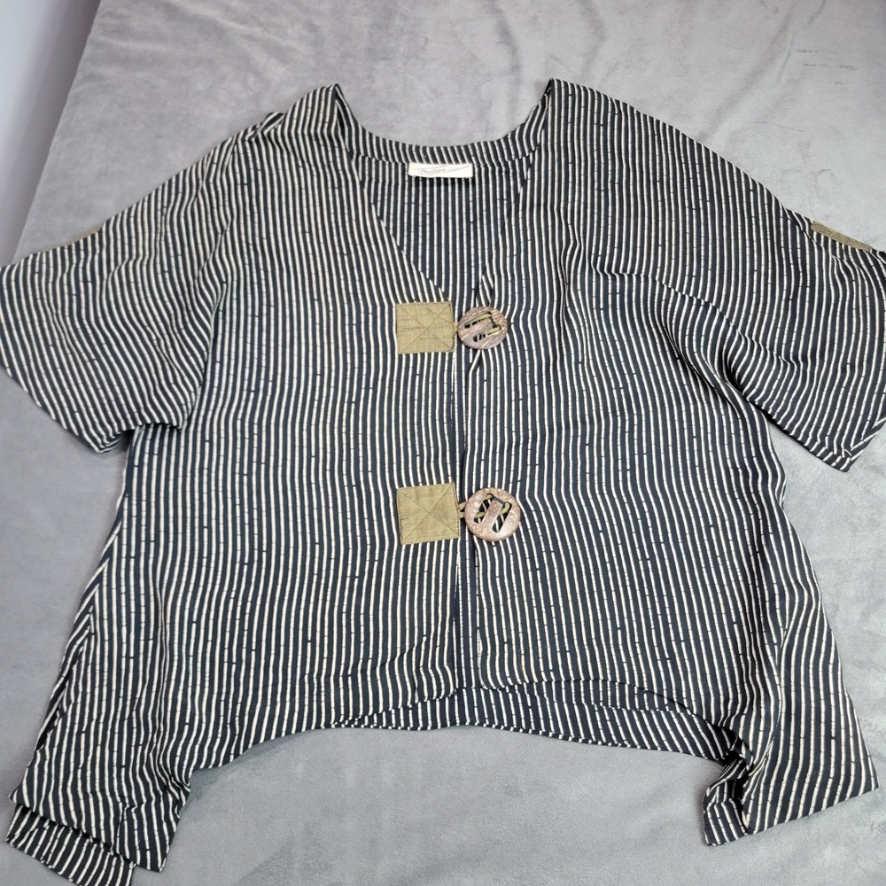 Sterling Styles Striped Kimono Top‎ One Size Black Cream Buckle Detail India